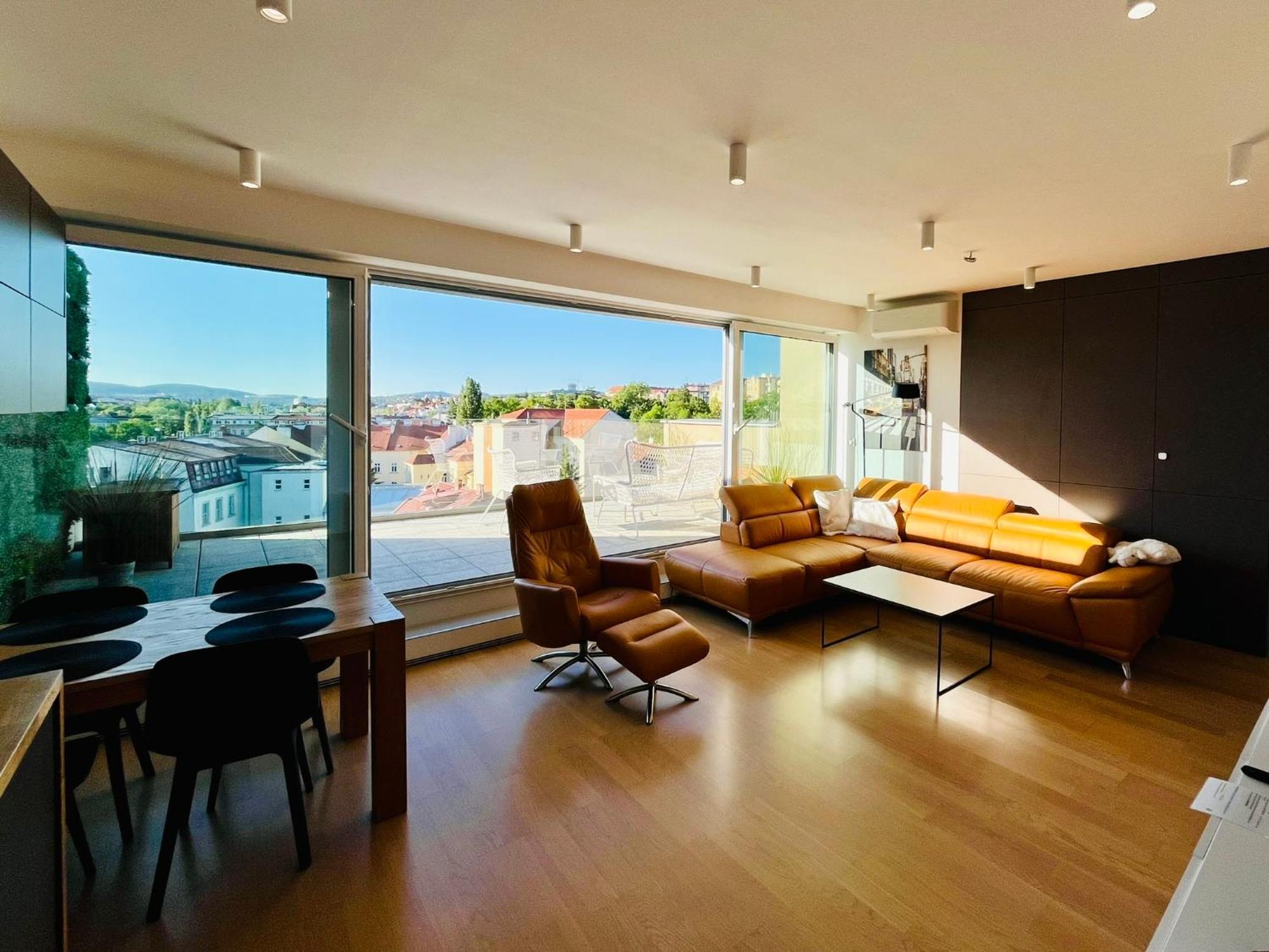 Brno City Center Apartment With Parking And A Big Terrace Luaran gambar