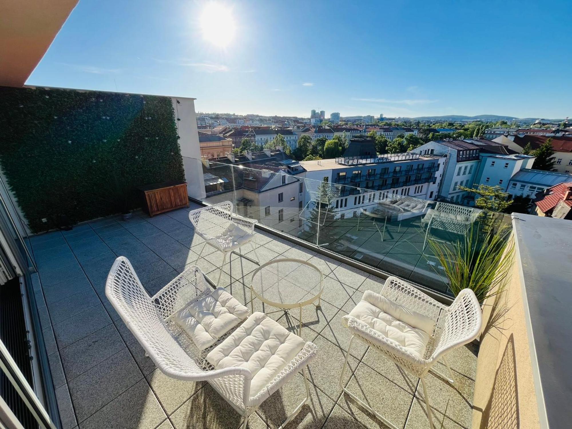 Brno City Center Apartment With Parking And A Big Terrace Luaran gambar